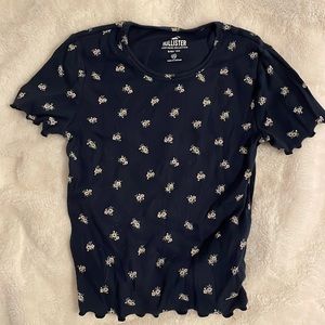 Hollister tee